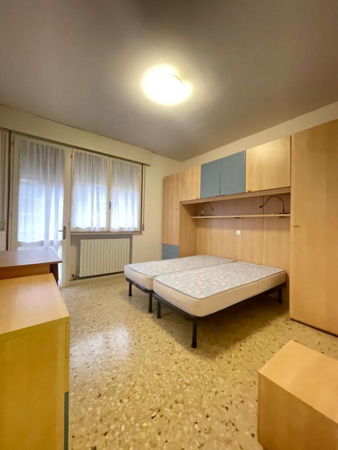 Residence Vela - Walterigato Apartments Solo Per Famiglie Lido di Jesolo Exteriör bild